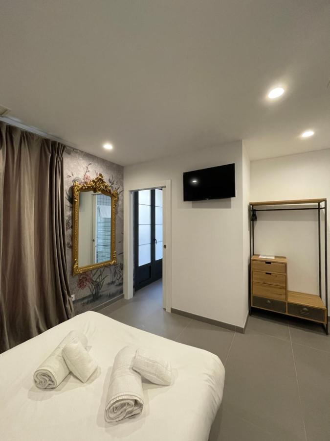 Vtz The Botanic Hostel Zaragoza Bagian luar foto