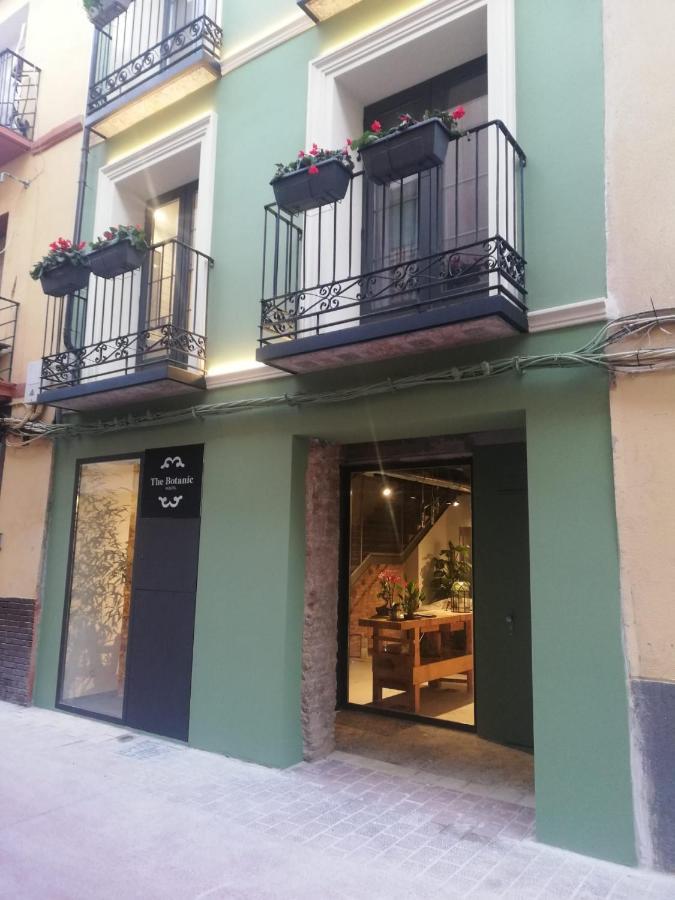 Vtz The Botanic Hostel Zaragoza Bagian luar foto